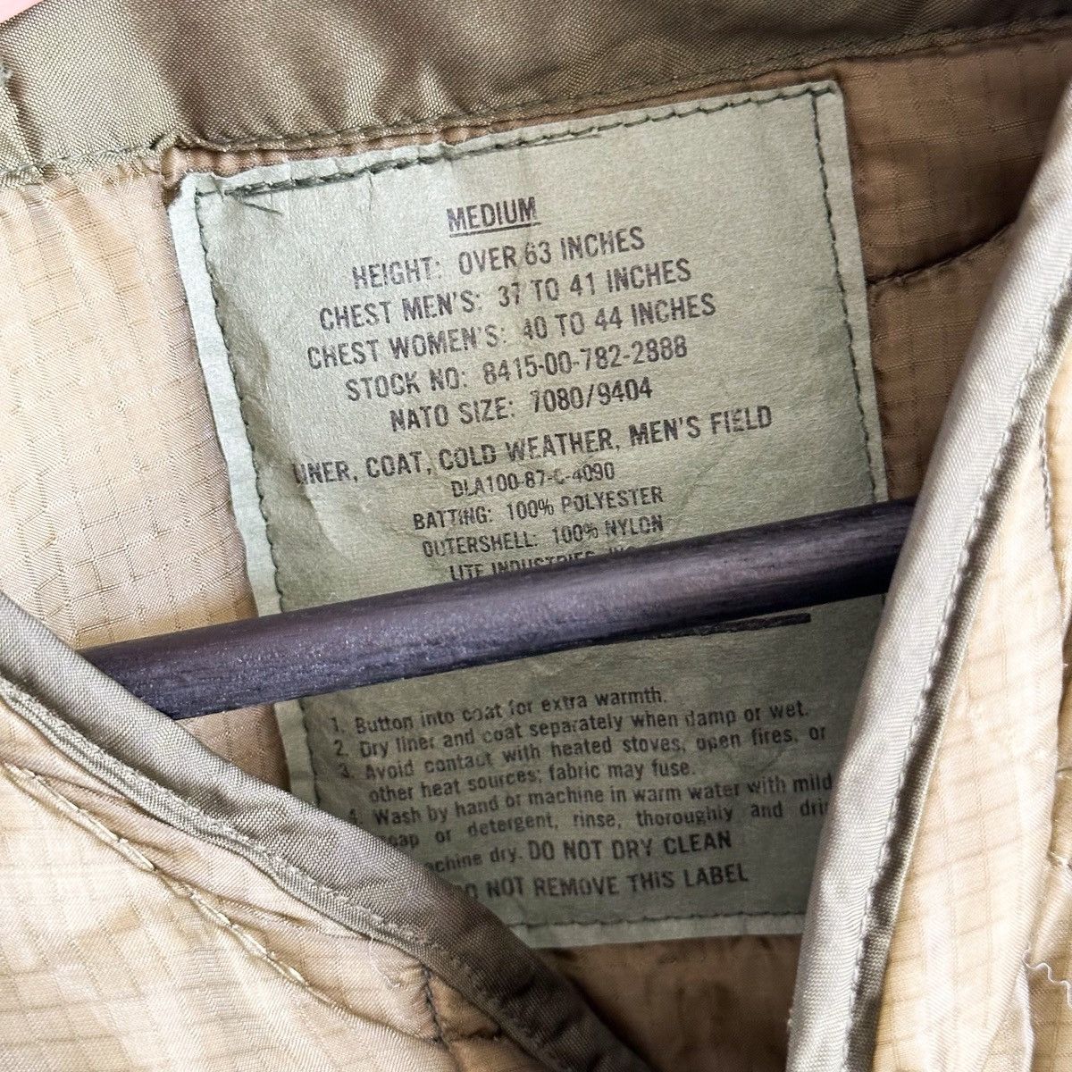 Vintage Vintage Sun faded M-65 Quilted Field Jacket Size US L / EU 52-54 / 3 - 5 Thumbnail