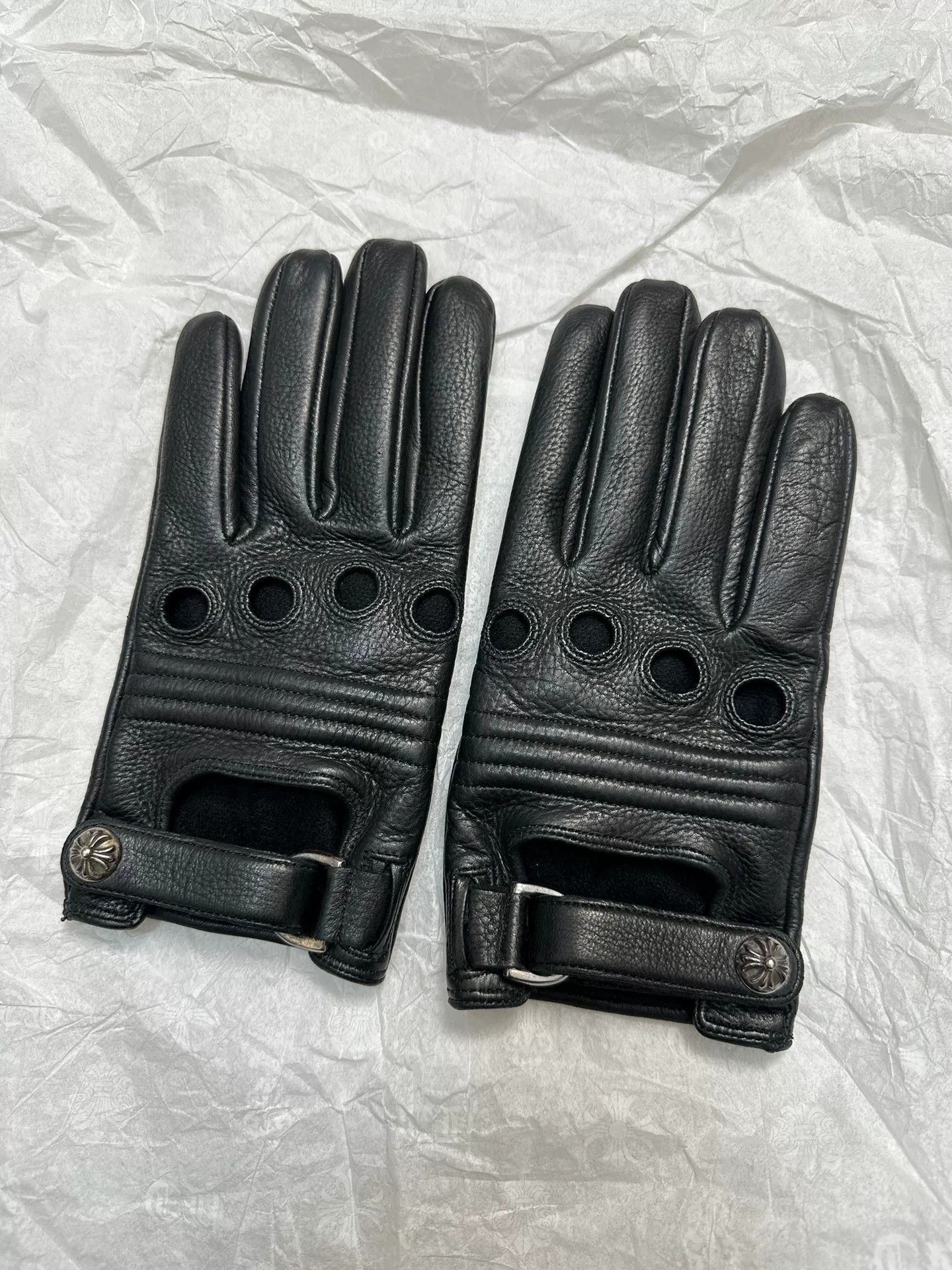 Chrome Hearts Chrome Hearts Cross Silver Buckle Sheepskin Gloves Size ONE SIZE - 1 Thumbnail