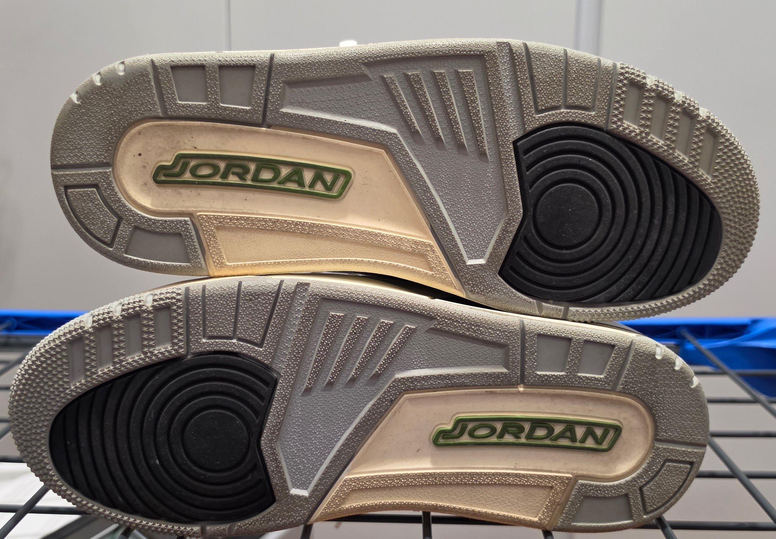 Jordan Brand Jordan 3 Retro Chlorophyll (US 9.5) Size US 9.5 / EU 42-43 - 8 Thumbnail