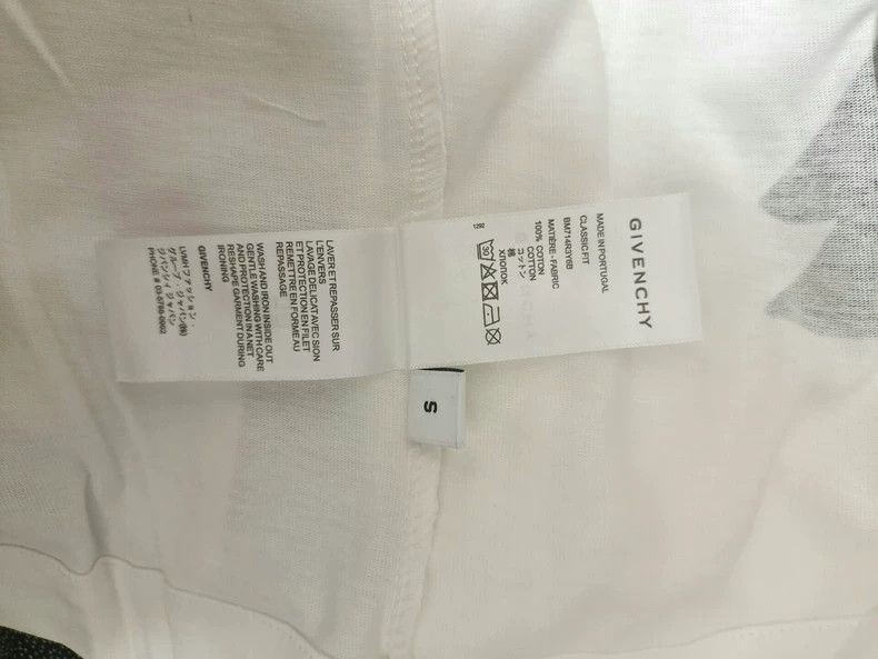 Givenchy Givenchy 2023 Model Summer Short Sleeve T-Shirt Size US S / EU 44-46 / 1 - 7 Thumbnail