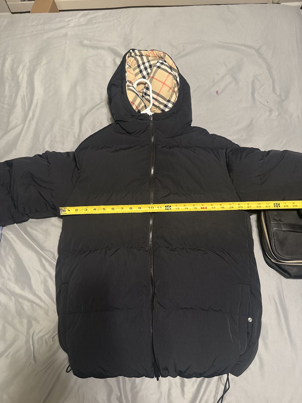 Burberry Burberry Puffer Coat Reversible and Adjustable Black/Beige Size US M / EU 48-50 / 2 - 12 Thumbnail