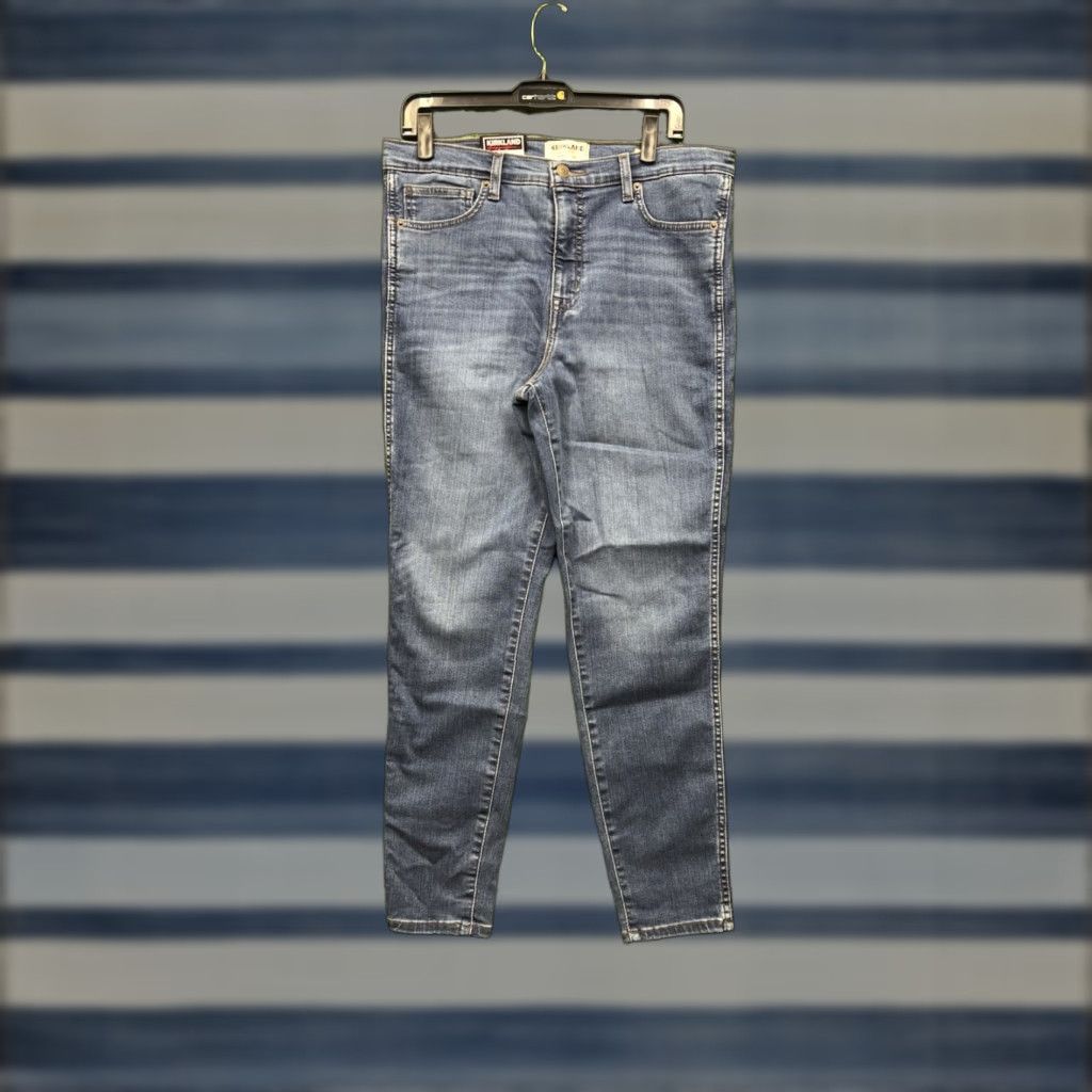Denime Kirkland Signature Jeans Womens 14 High-Rise Skinny Fit Medium Wash Denim NWT Blue 5-Pocket Style Slim Regular Jeans Womens 14 Kirkland Signature Size 36" / US 14 / IT 50 - 1 Thumbnail