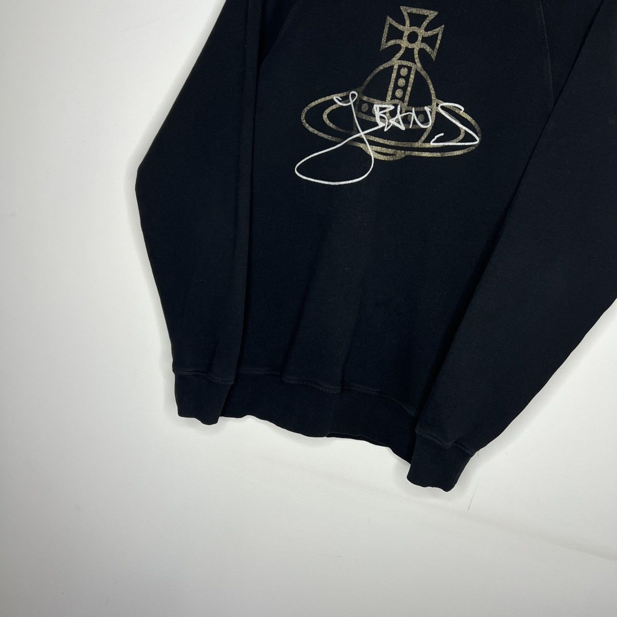 Designer × Vivienne Westwood Vivienne Westwood big gold orb sweatshirt anglomania Size US M / EU 48-50 / 2 - 6 Thumbnail