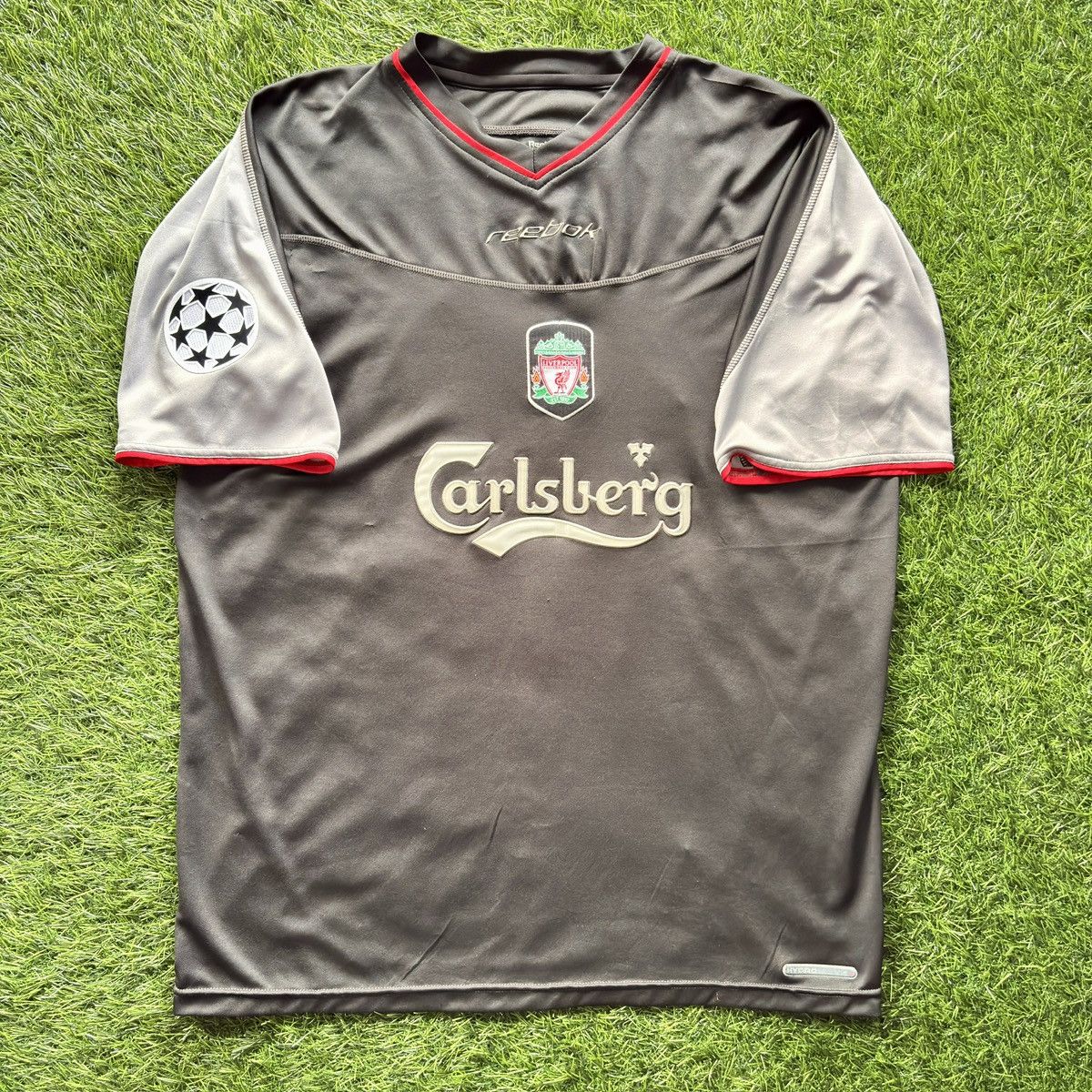 Reebok Liverpool Away 2002-04 Gerrard #17 Soccer Jersey Size US XL / EU 56 / 4 - 1 Thumbnail