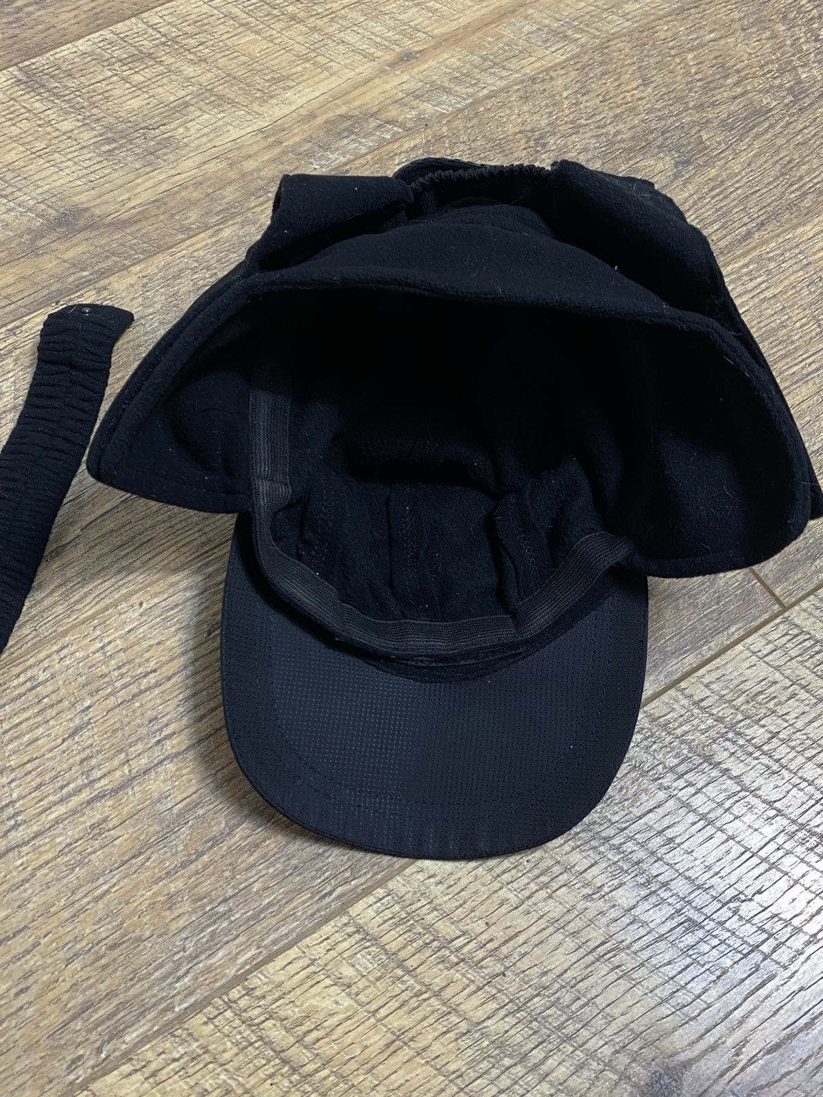 BMW Rare BMW Motorsport Fleece Trapper Cap Ear Flaps Gorpcore Size ONE SIZE - 6 Thumbnail