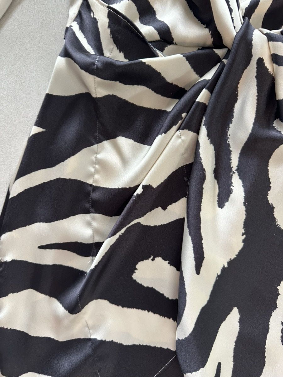 Zara ZARA Black and White Zebra Print Wrap Dress Size S / US 4 / IT 40 - 7 Thumbnail