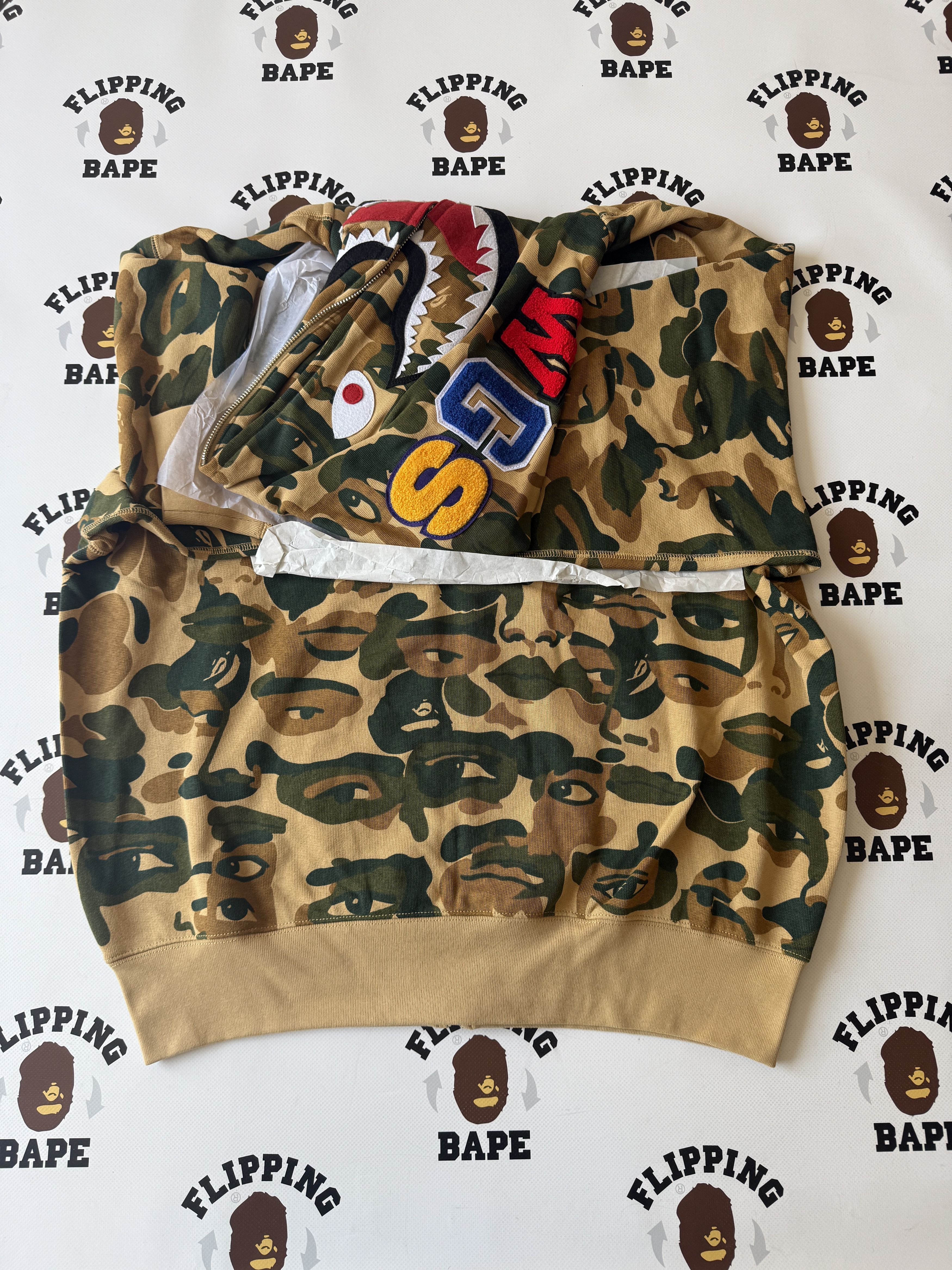 Bape × KidSuper BAPE X KIDSUPER CAMO SHARK FULL ZIP HOODIE Size US XL / EU 56 / 4 - 17 Thumbnail