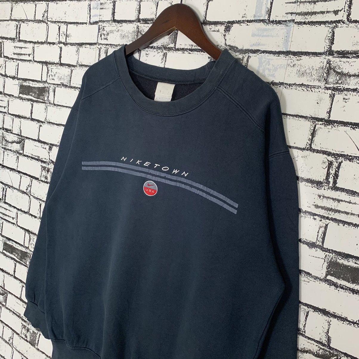Nike × Vintage Sportwear Vintage Nike Town U.S.A Sweatshirt Crewneck Size US XL / EU 56 / 4 - 3 Thumbnail