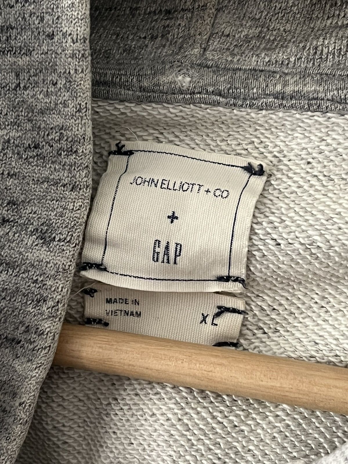 Gap × John Elliott John Elliott x Gap x GQ Villain Hoodie Grey Size US XL / EU 56 / 4 - 5 Thumbnail