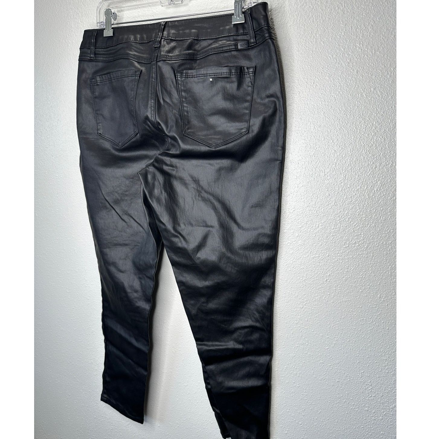 Other 1822 Denim Black Shimmer Leatherette Skinny Pant 30 P / 10 P Size 32" / US 10 / IT 46 - 7 Thumbnail
