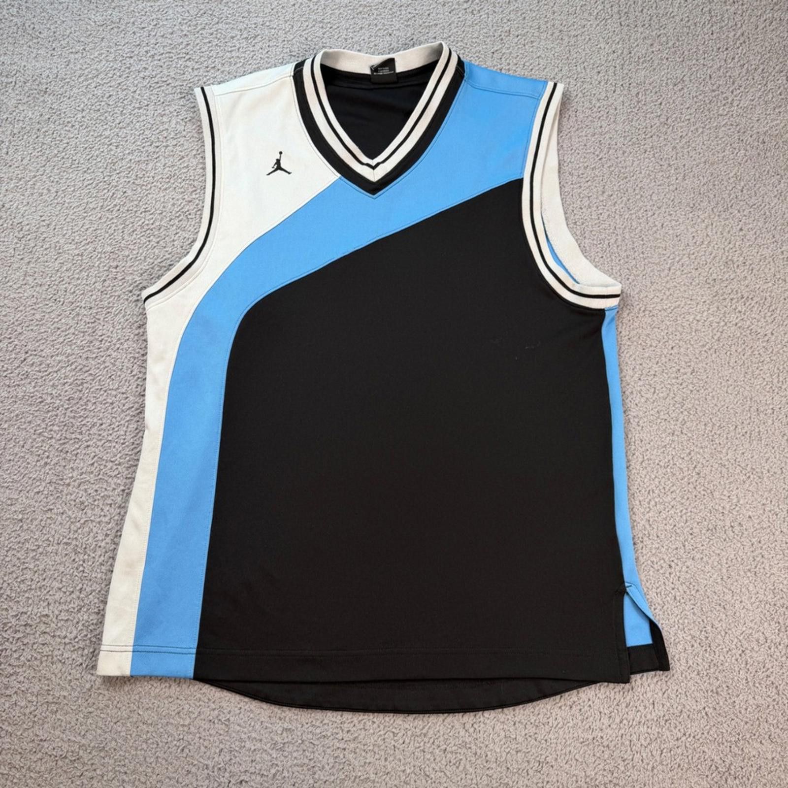 Jordan Brand Jordan 23 Basketball Jersey XL Black Carolina Nike Air Y2K Size US L / EU 52-54 / 3 - 1 Thumbnail