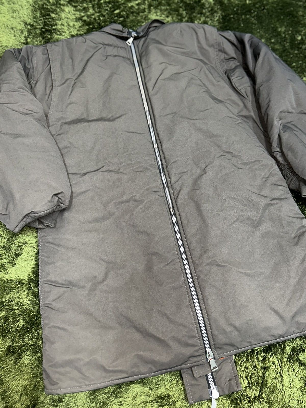 (di)vision [L] (di)vision split long quilted bomber jacket gray Size US L / EU 52-54 / 3 - 10 Thumbnail
