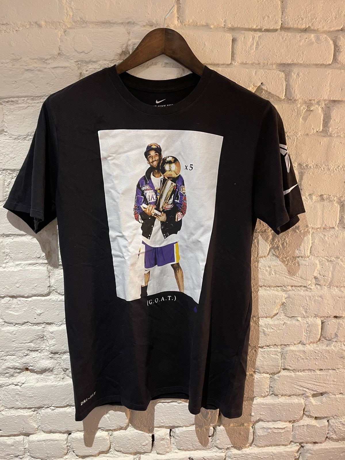 Nike Nike Kobe Bryant GOAT T Shirt Size US M / EU 48-50 / 2 - 1 Thumbnail