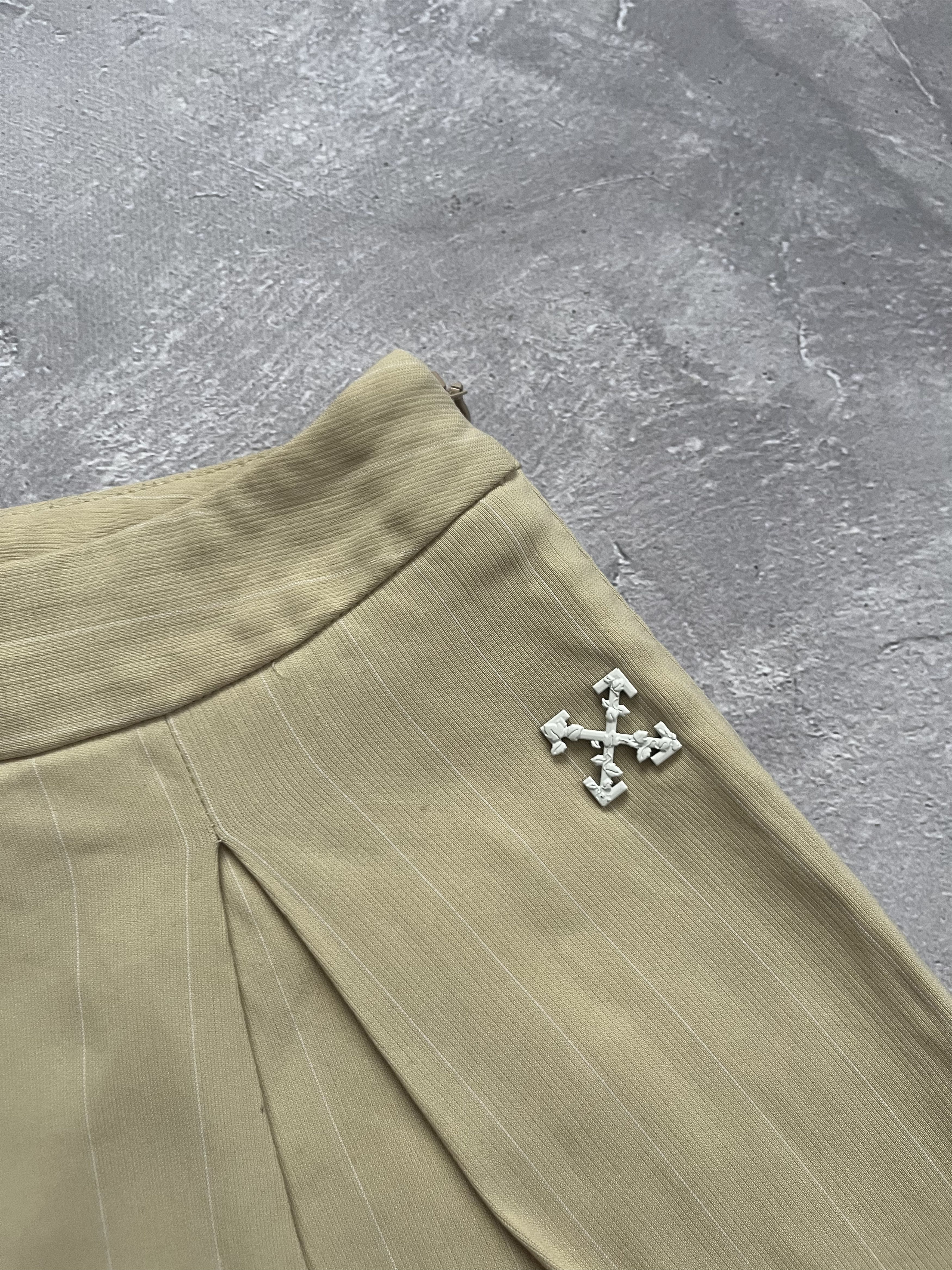 Off-White Off-White Pinstripe Trousers Shorts Pleated Size 40 Women Size 27" / US 4 / IT 40 - 3 Thumbnail