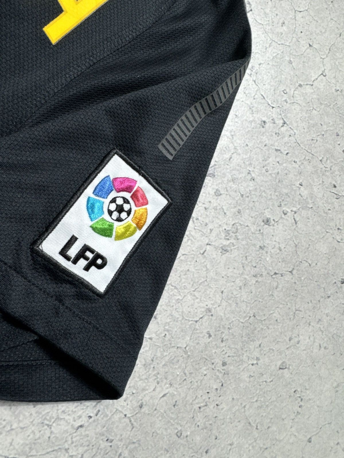 Nike Nike FC Barcelona David Villa #7 2011/2012 Soccer Jersey Size US S / EU 44-46 / 1 - 11 Thumbnail