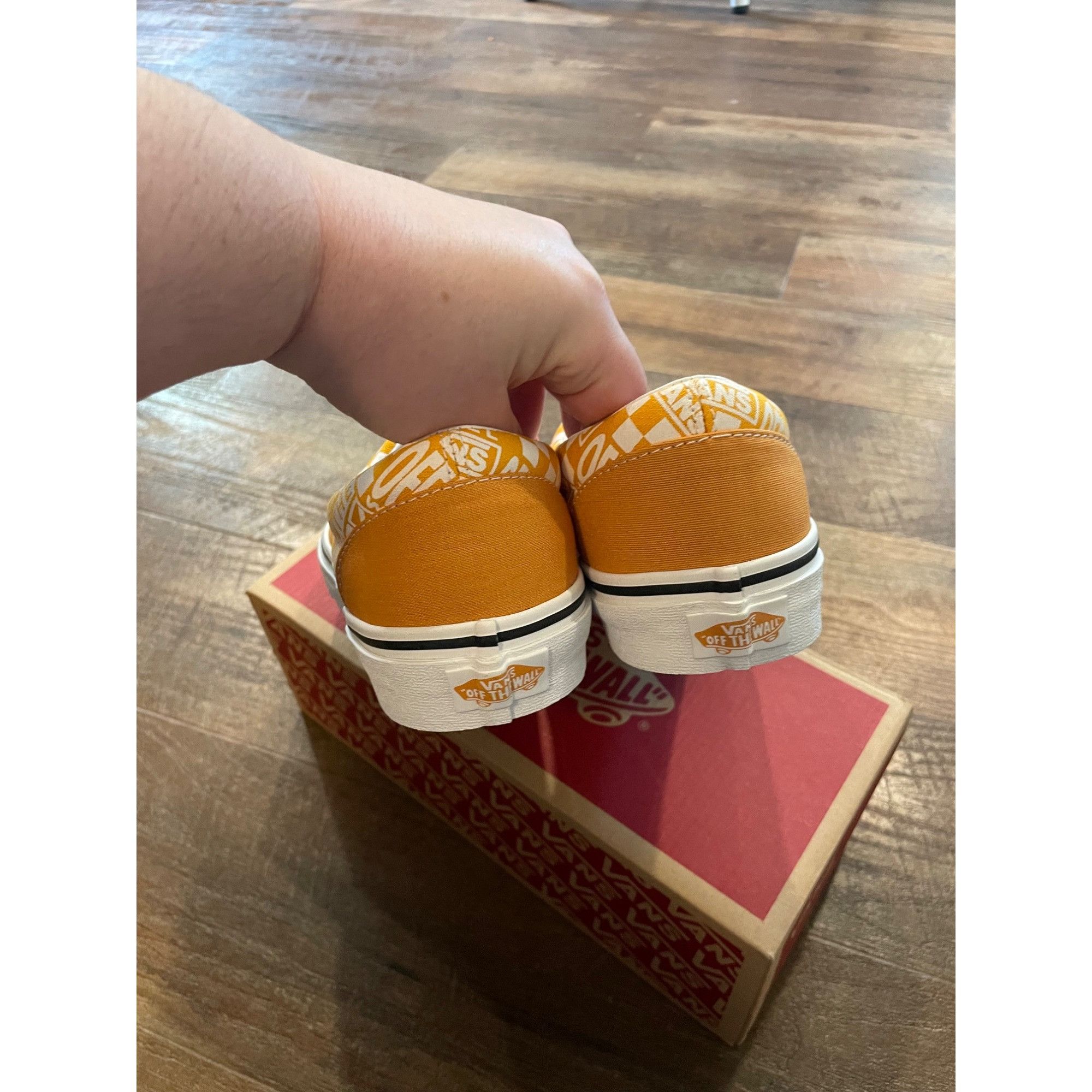 Vans Vans Era Off The Wall Golden Nugget VN0A54F13S61 Men’s 7.5 W Size US 7.5 / EU 40-41 - 8 Thumbnail