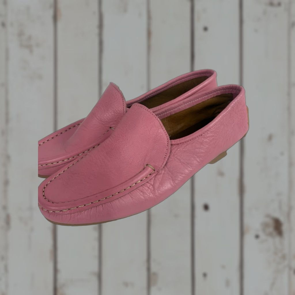 Vintage VINTAGE? No. The Tog Shop Pink Leather Slip On Loafers Womens Size 9N Italy Size US 9 / IT 39 - 1 Thumbnail