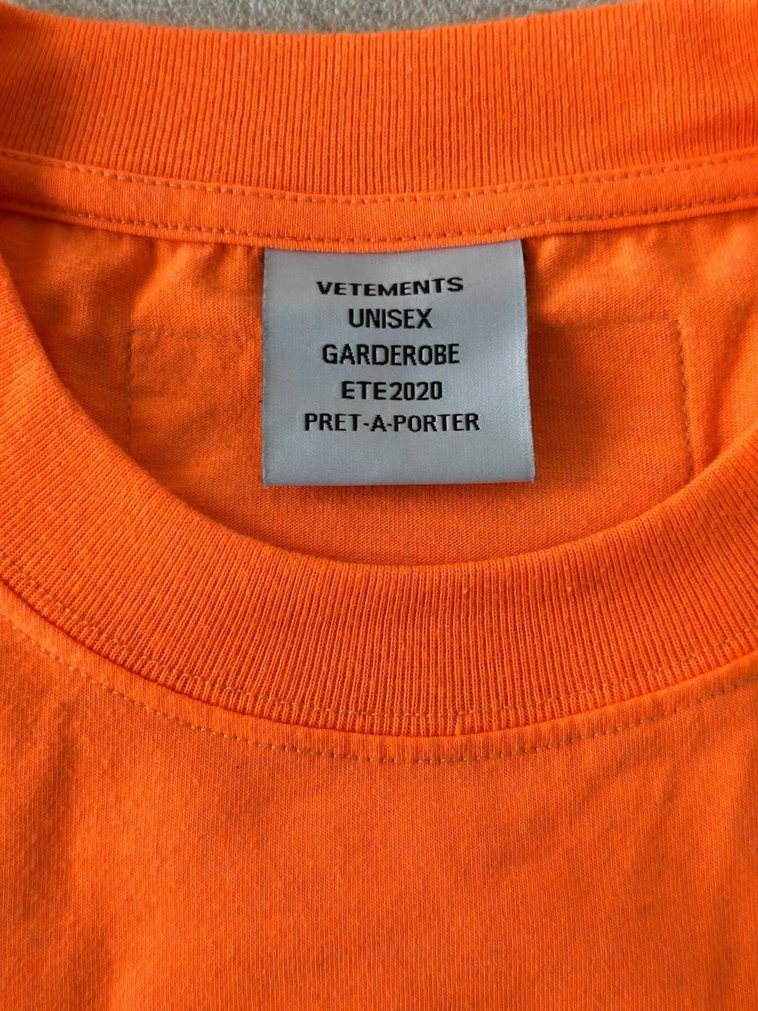 Vetements Priority Mail Tshirt Size US M / EU 48-50 / 2 - 3 Thumbnail