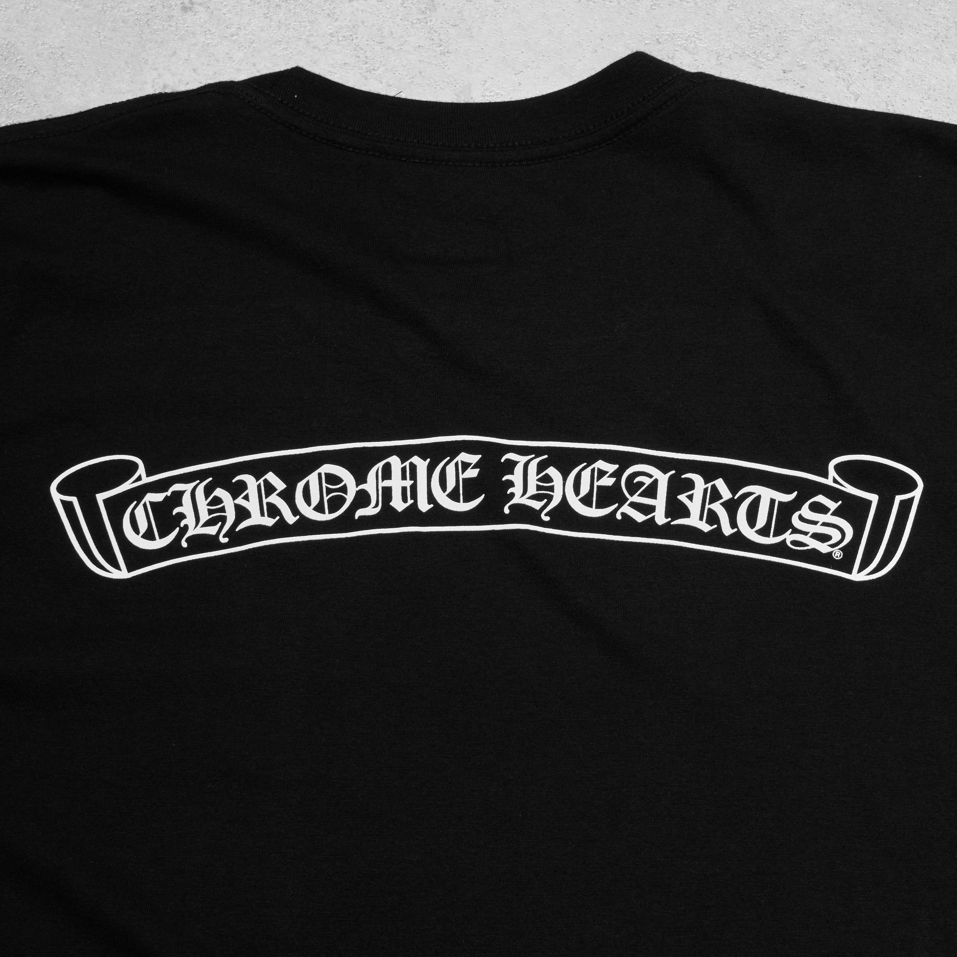 Chrome Hearts CHROME HEARTS Scroll Logo T Shirt Size US L / EU 52-54 / 3 - 6 Thumbnail
