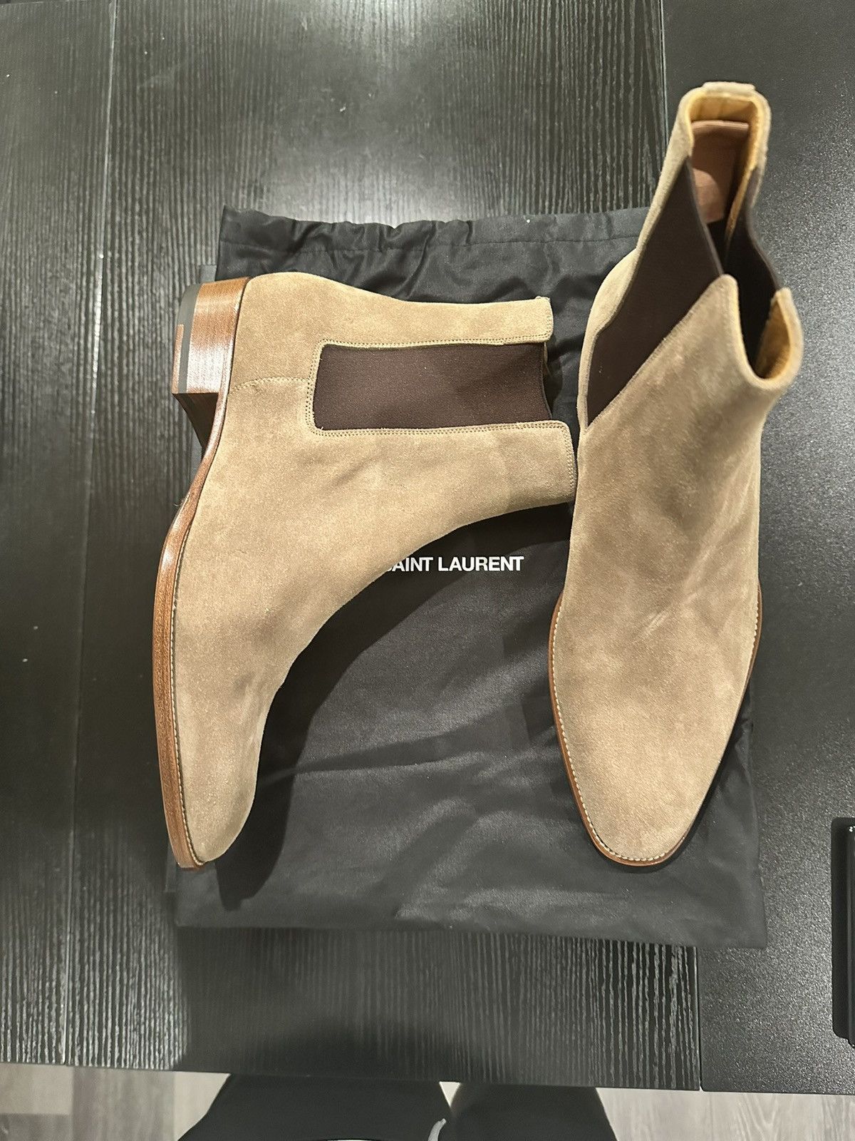 Yves Saint Laurent Wyatt Chelsea Boots Suede Tobacco Size US 9 / EU 42 - 2 Thumbnail