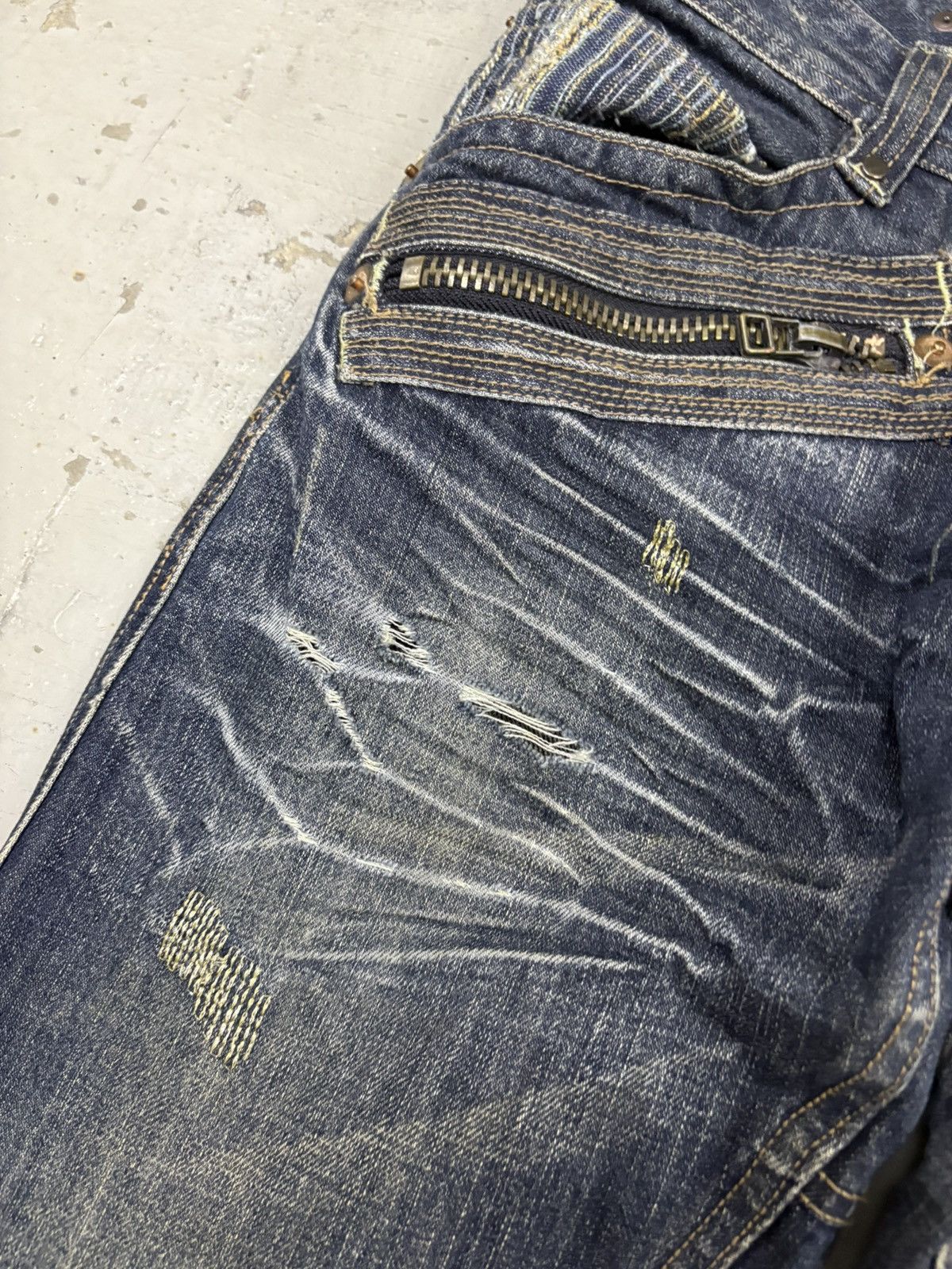 Engineered Garments PAINTED DISTRESSED DENIM BY URBAN CRAFT Size US 31 - 7 Thumbnail