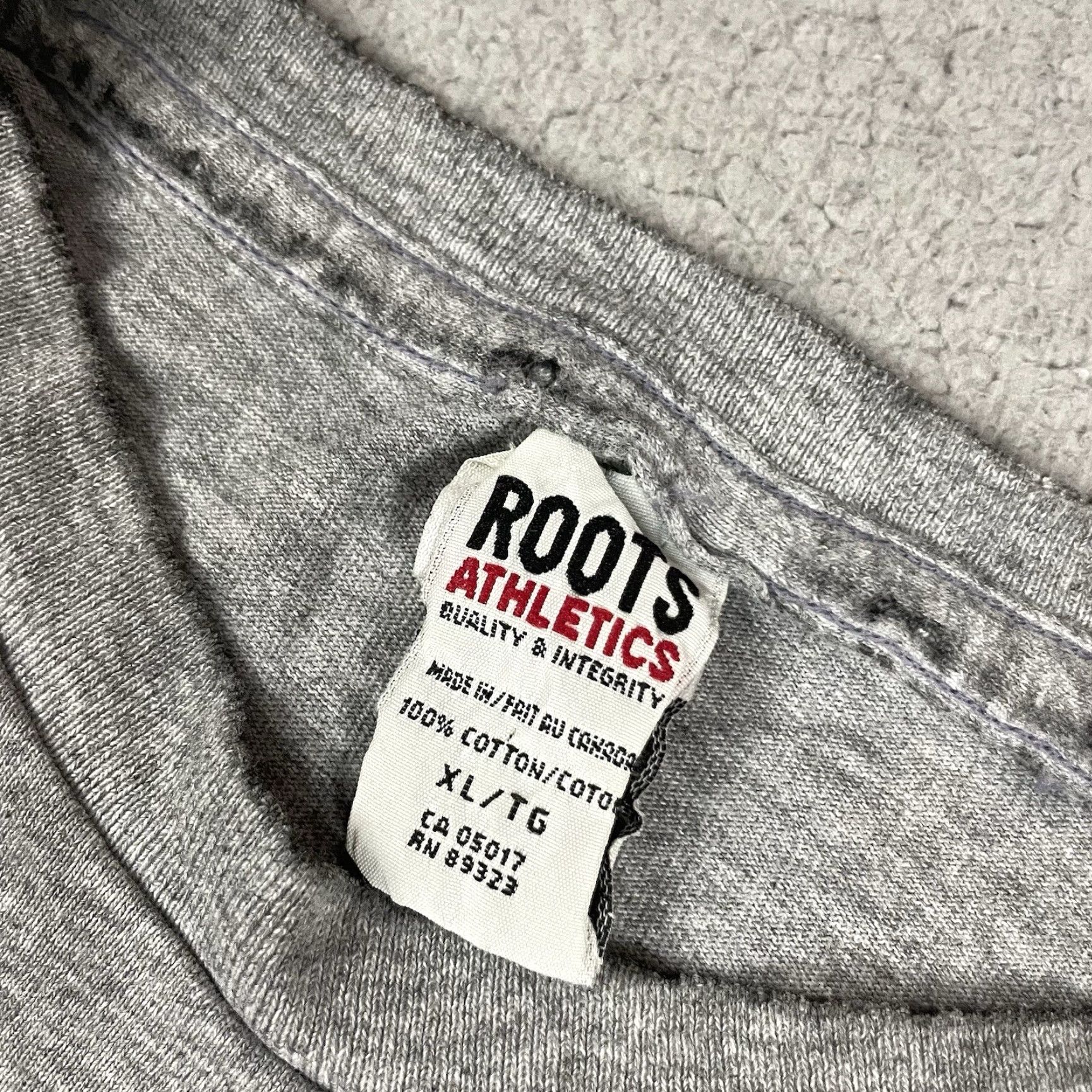Roots VINTAGE Roots Athletics Saturday Night Live Est. 1975 T Shirt Adult XL Gray, SNL Logo, Graphic Print, NBC, Broadway Video, TV Tee, Retro, 2000s, Mens Size US XL / EU 56 / 4 - 5 Thumbnail