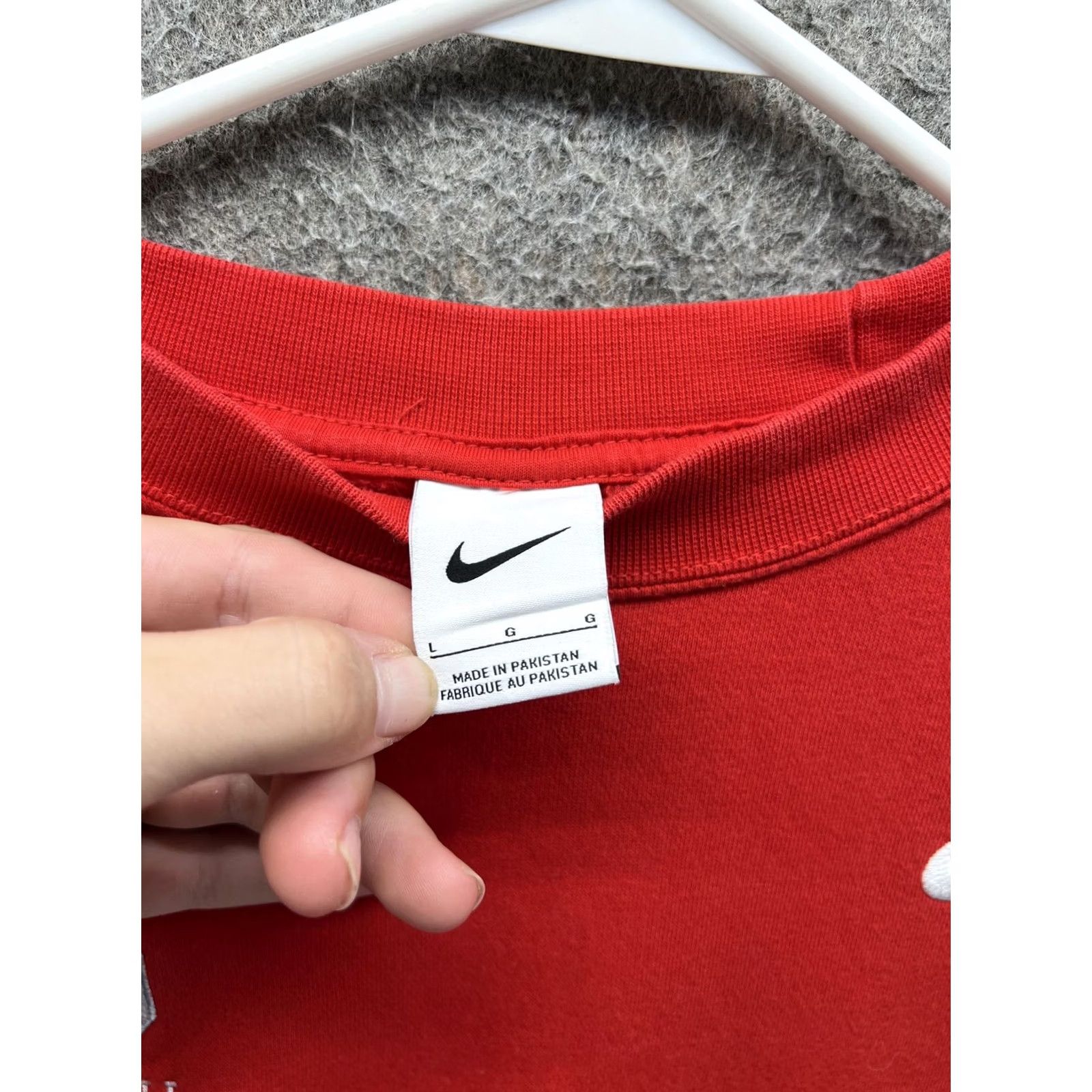Nike Nike Sweatshirt Womens Large Red Crewneck Volleyball Fleece Pullover MD Volleyball Logo Size L / US 10 / IT 46 - 3 Thumbnail