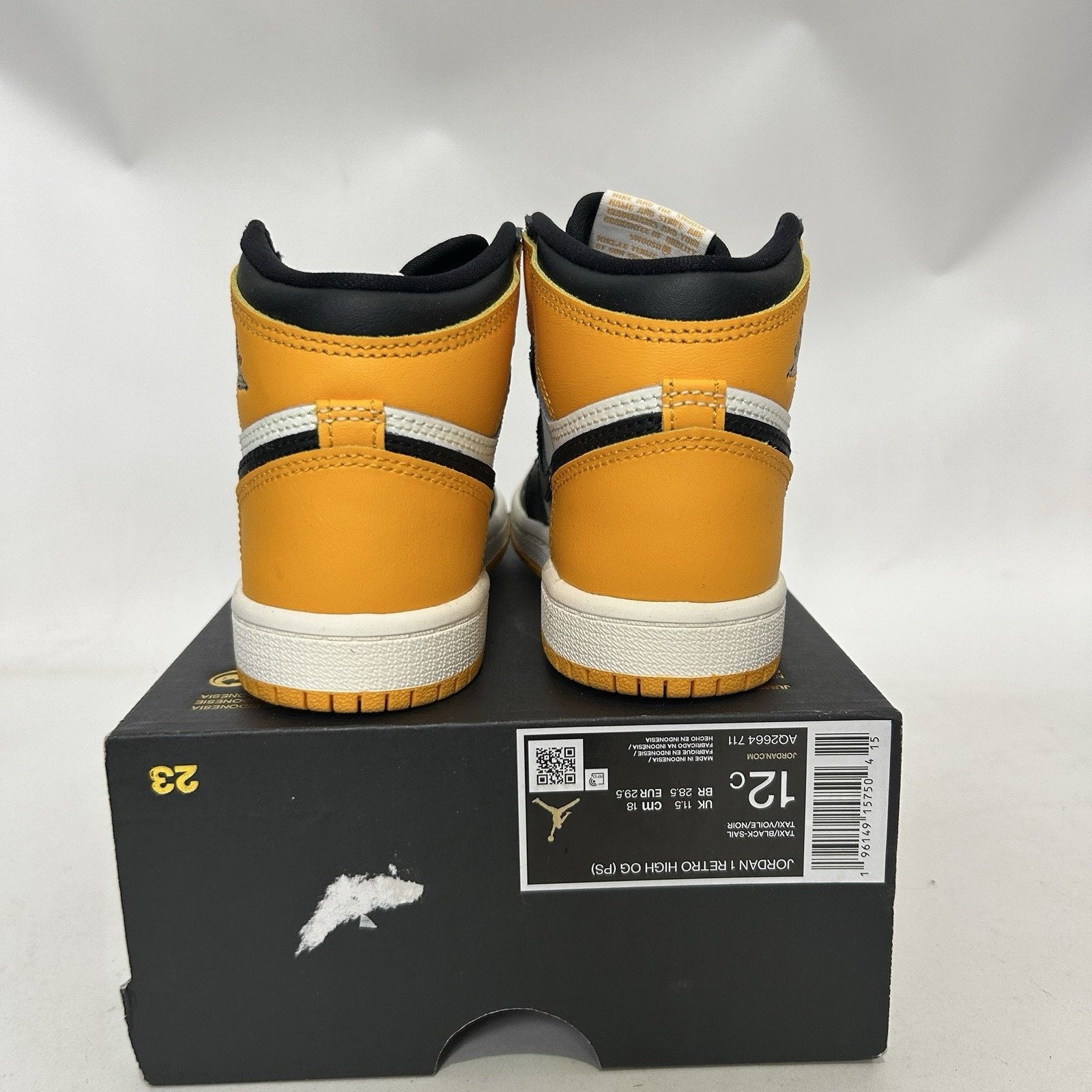 Nike Nike Air Jordan 1 Retro High OG PS “Taxi-Black-Sail” Size US 12 / IT 42 - 4 Thumbnail