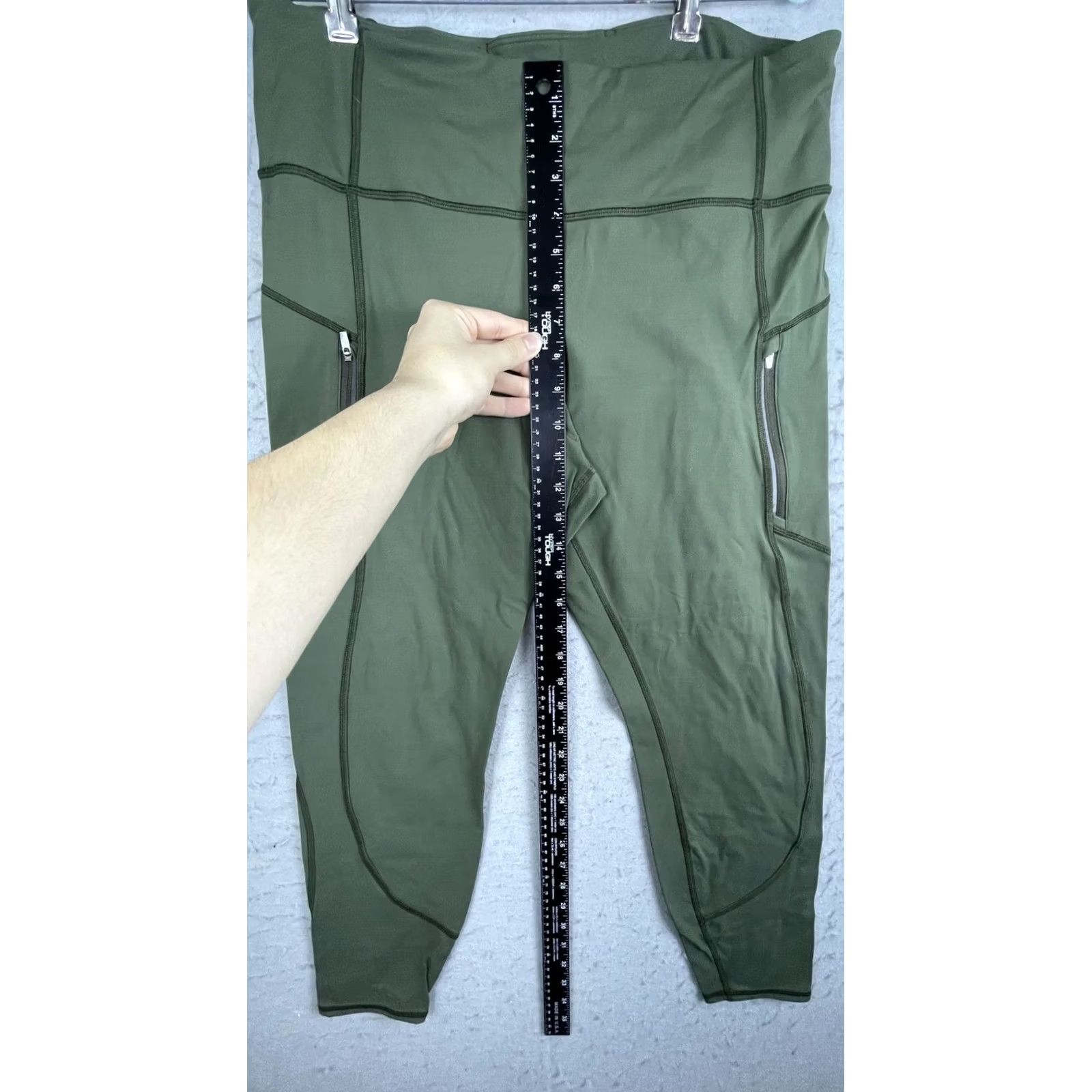 Athleta VINTAGE Athleta Rainier Tight Pants Womens XL Green Ankle Leggings Zip Pockets Athletic Size 40" / US 18 - 3 Thumbnail