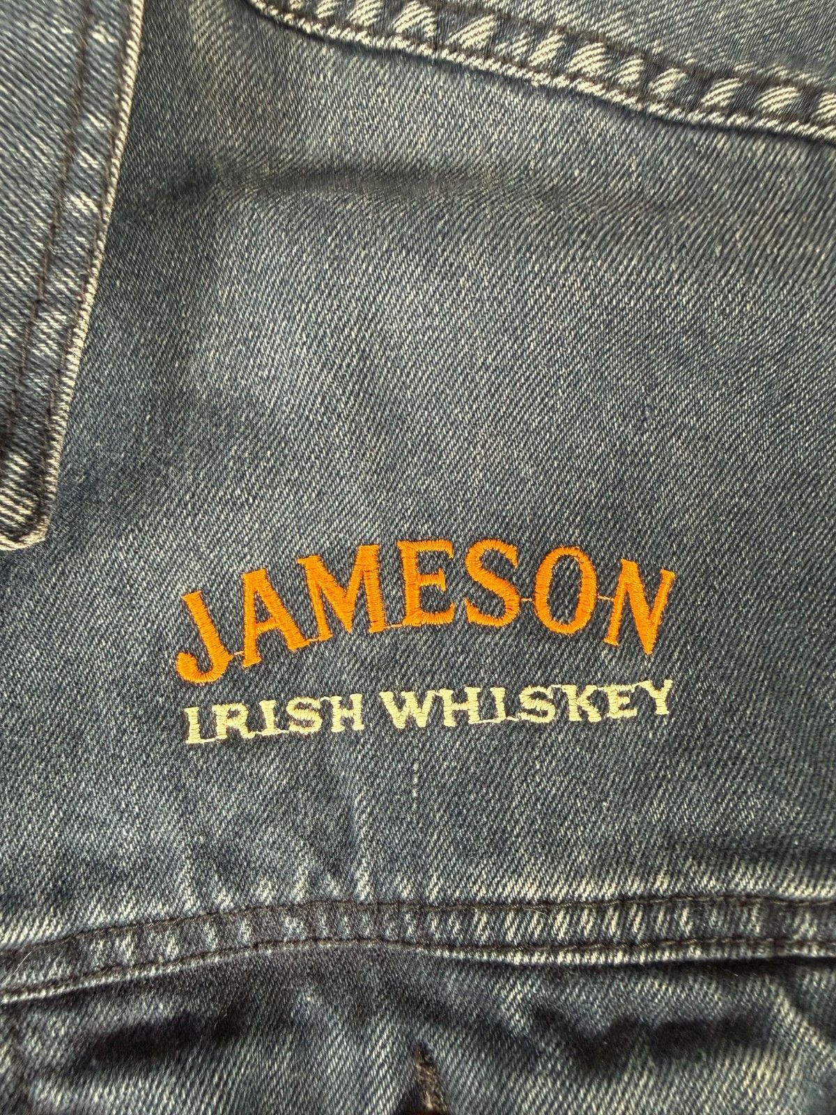 Vintage Vintage Jameson Whisky Back Embroidery Denim Jacket Size US L / EU 52-54 / 3 - 5 Thumbnail