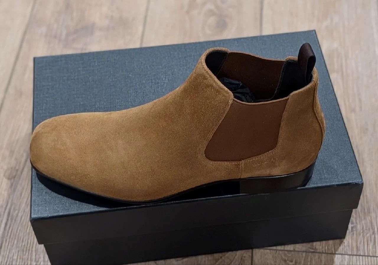 Stuart Weitzman Stuart Weitzman Adwin Suede Chelsea Boots Tan 44 US 11 Size US 11 / EU 44 - 5 Thumbnail