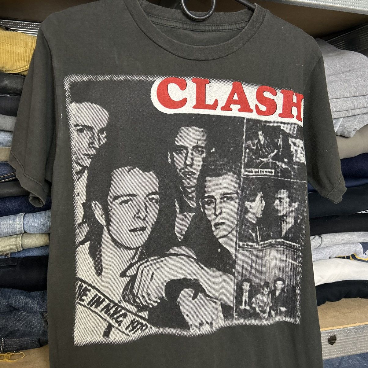Band Tees Vintage The Clash Big Graphic Logo Black 90’s Rock Band tee Size US S / EU 44-46 / 1 - 2 Thumbnail