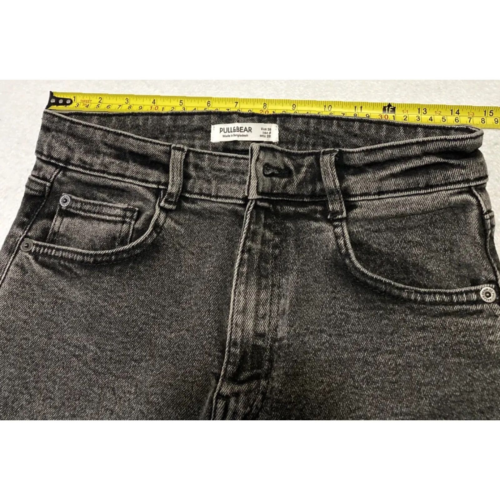 Vintage Pull&Bear Jeans Women’s 6 Pepper Gray Mid Rise Skinny Denim / 28-8 Slim Fit Womens Jeans - Denim Light Wash Zip Closure 27 Inseam Black Size 28" / US 6 / IT 42 - 5 Thumbnail