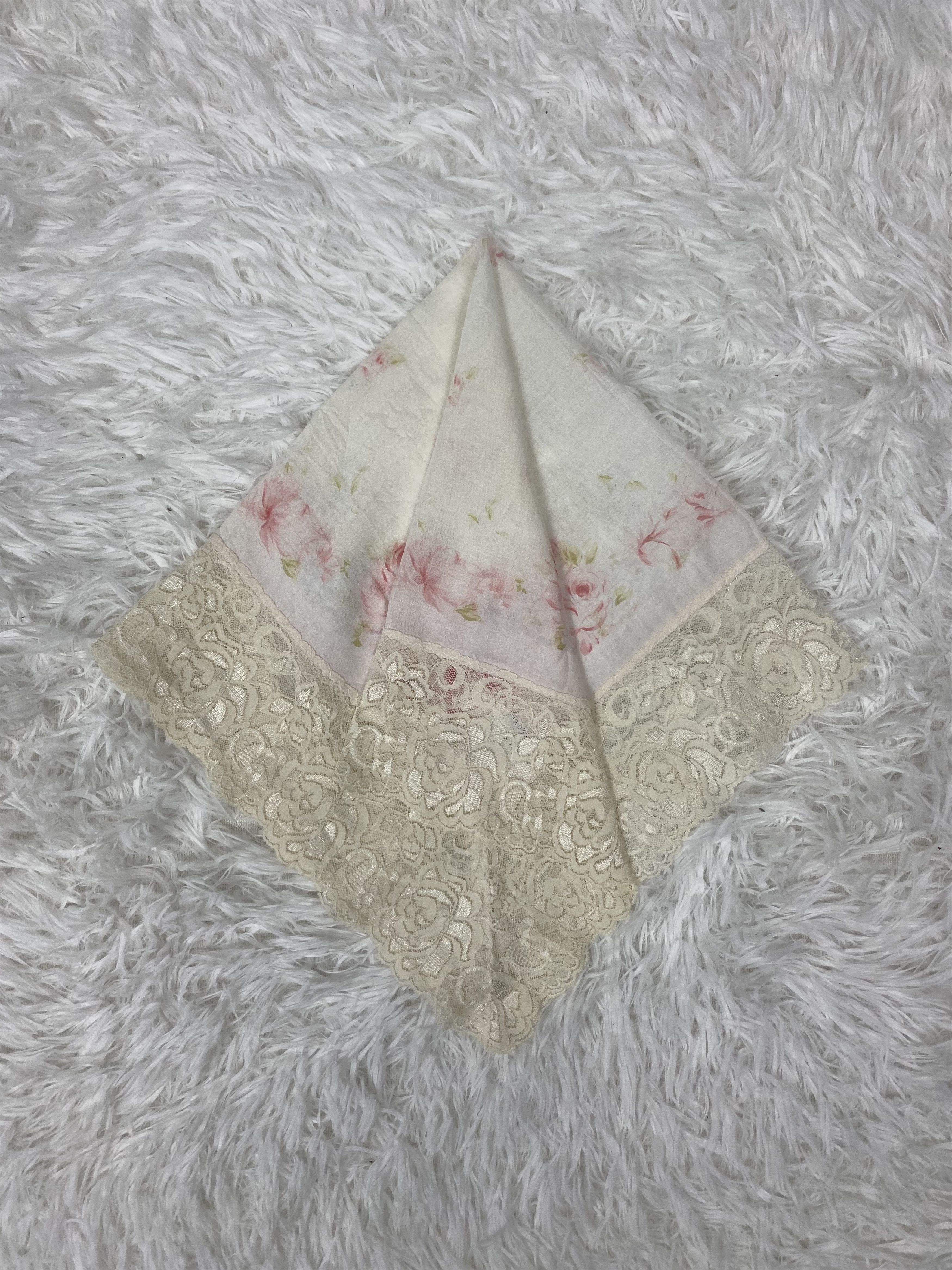 Vintage Vintage Estelle Musso Handkerchief Neckerchief PH0766 Size ONE SIZE - 1 Thumbnail