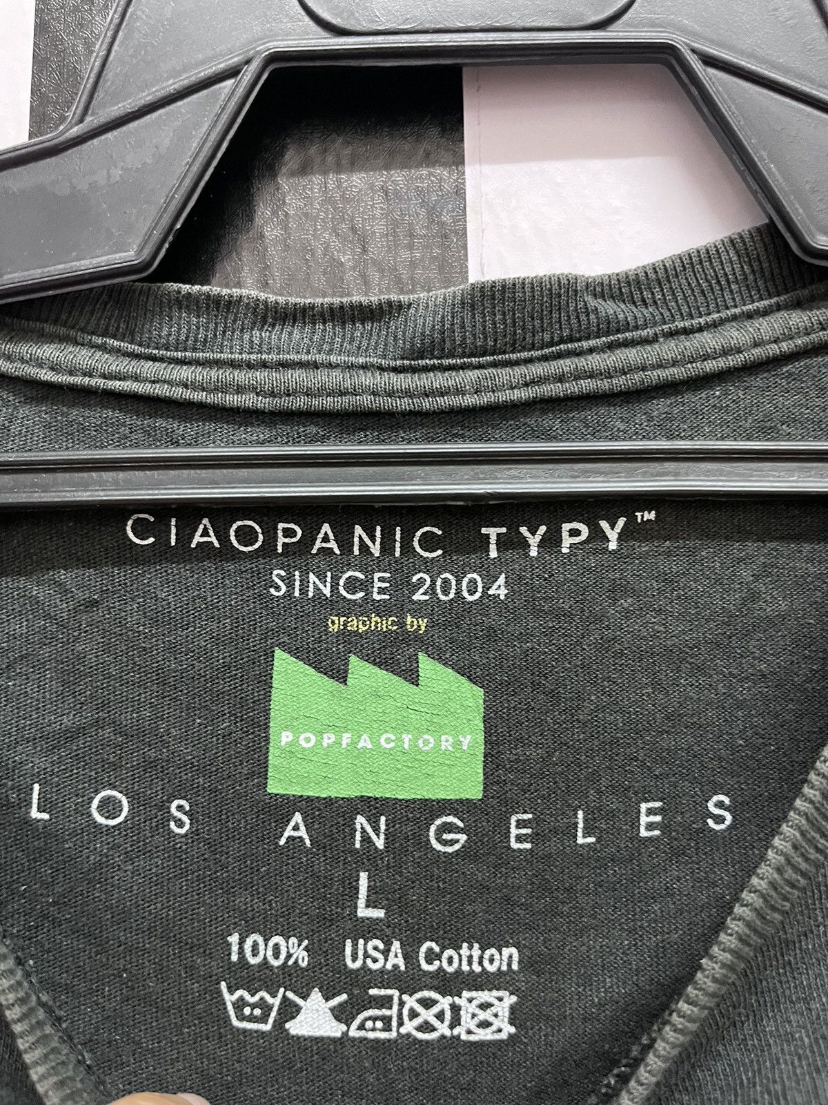 Ciaopanic Ciaopanic TYPY since 2004 graphic by pop factory Los Angeles Size US L / EU 52-54 / 3 - 3 Thumbnail