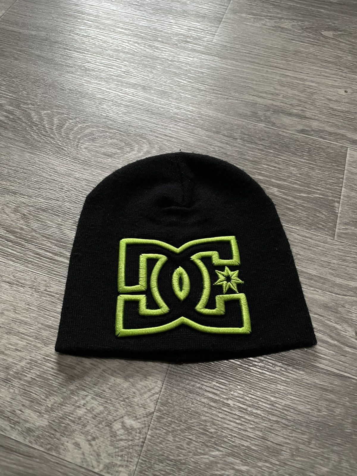 DC Vintage DC Big Logo Skateboarding Style Black Beanie Hat Size ONE SIZE - 1 Thumbnail