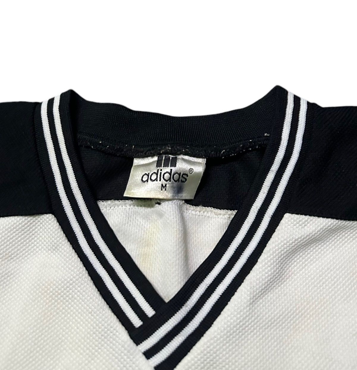 Vintage Vintage 90s Adidas big logo rap tee Size US M / EU 48-50 / 2 - 3 Thumbnail