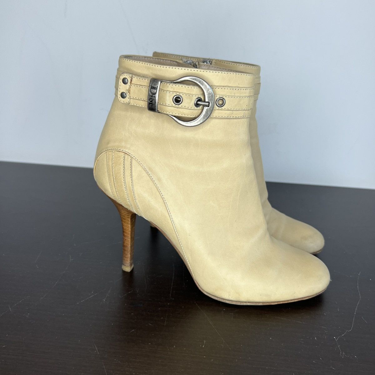 Dior Christian Dior Ankle Buckle Bottine Boots Leather Beige Y2K Size US 6 / IT 36 - 4 Thumbnail