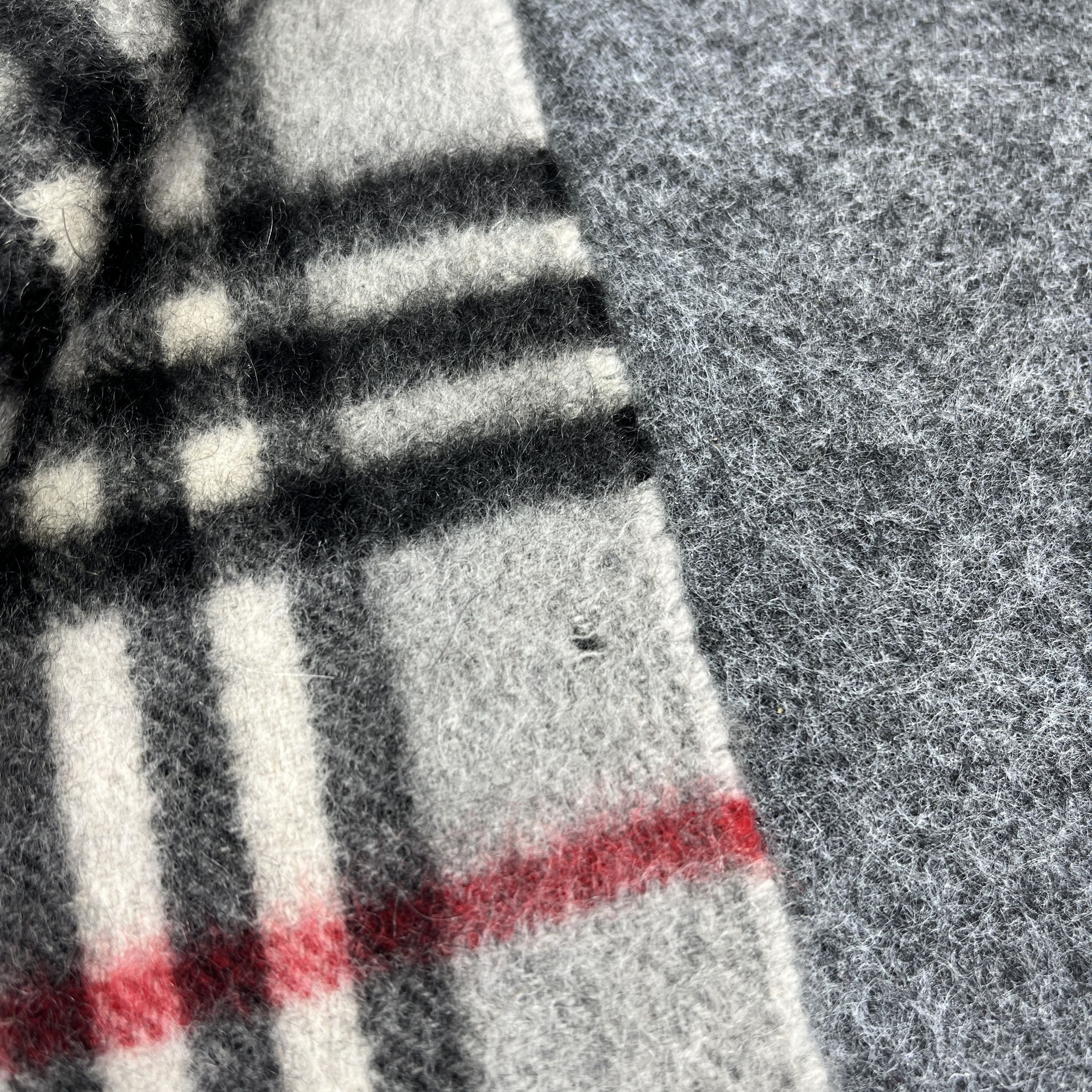Burberry Vintage Burberry Scarf / Muffler / Neckwear T919 Size ONE SIZE - 7 Thumbnail