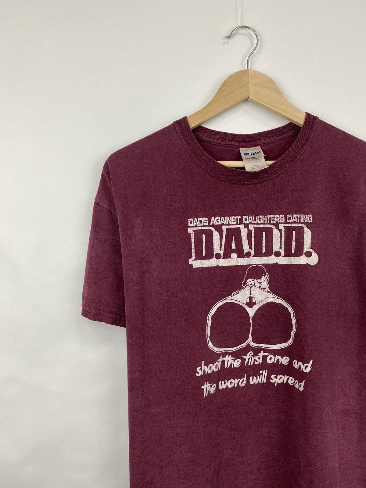 Gildan 🇺🇸 Vintage 90S DADD Dads Against Daughters Dating t-shirt Y2K Size US XL / EU 56 / 4 - 2 Thumbnail