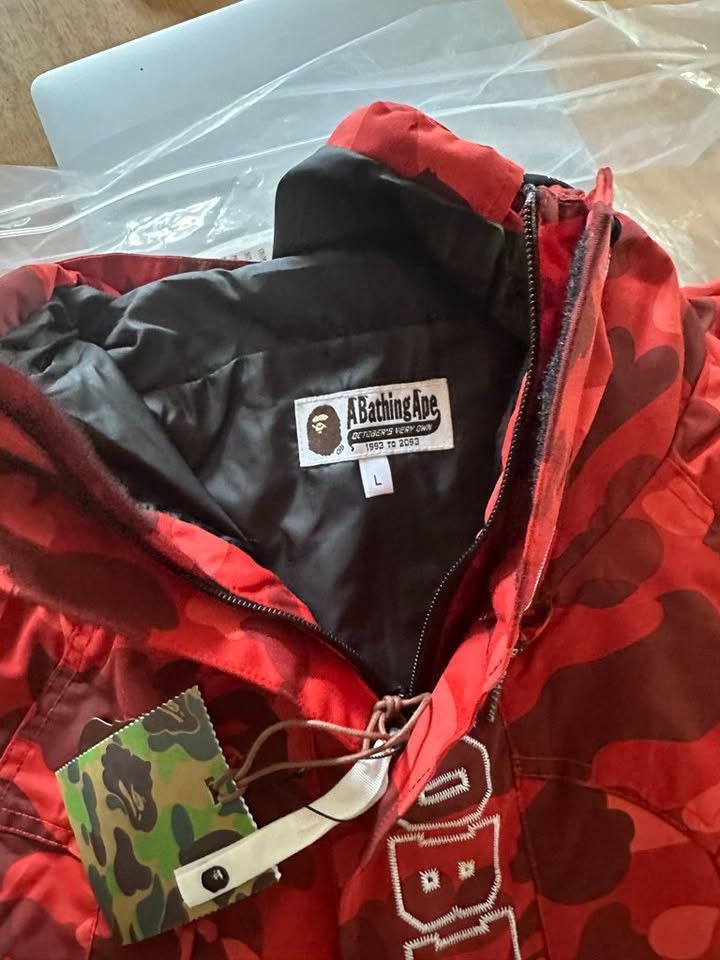 Bape × October's Very Own Bape x OVO snowboard Jacket - Red Camo Size US L / EU 52-54 / 3 - 2 Thumbnail