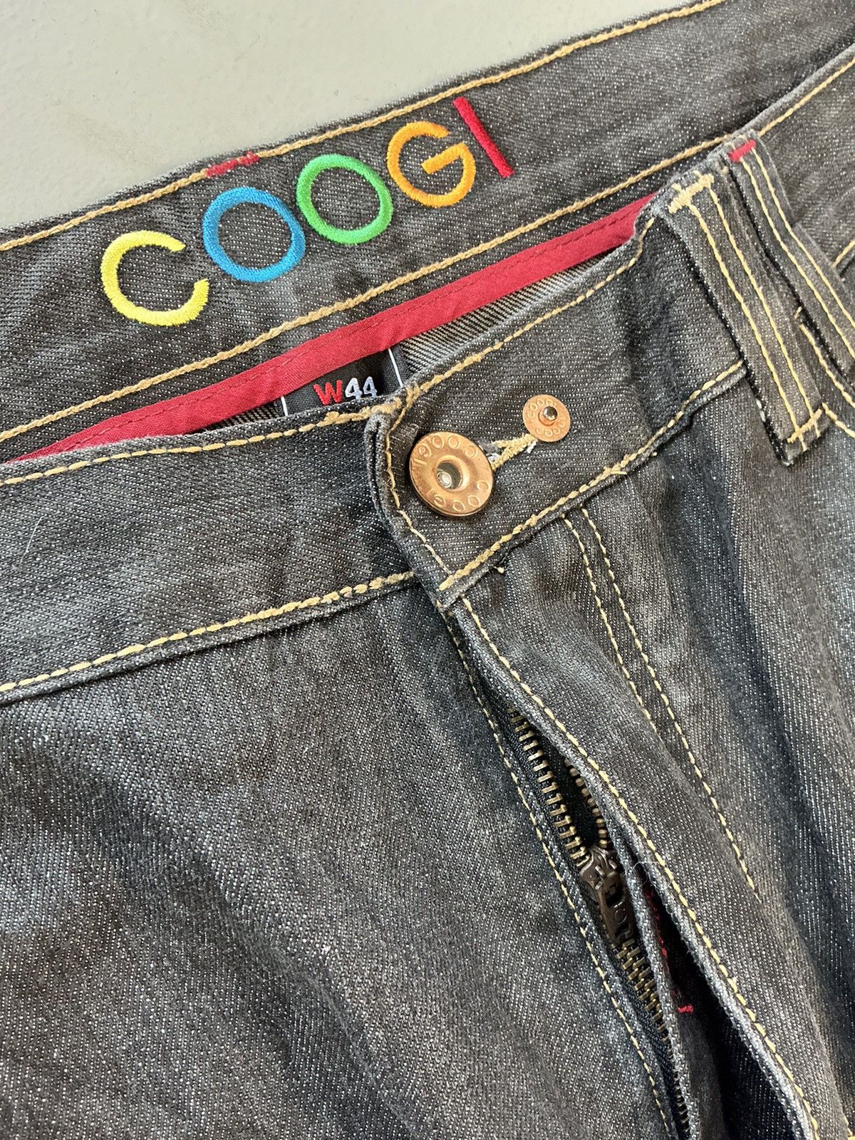 Coogi × Vintage Vintage Coogi pocket embroidered SpellOut denim jort Size US 44 / EU 60 - 6 Thumbnail