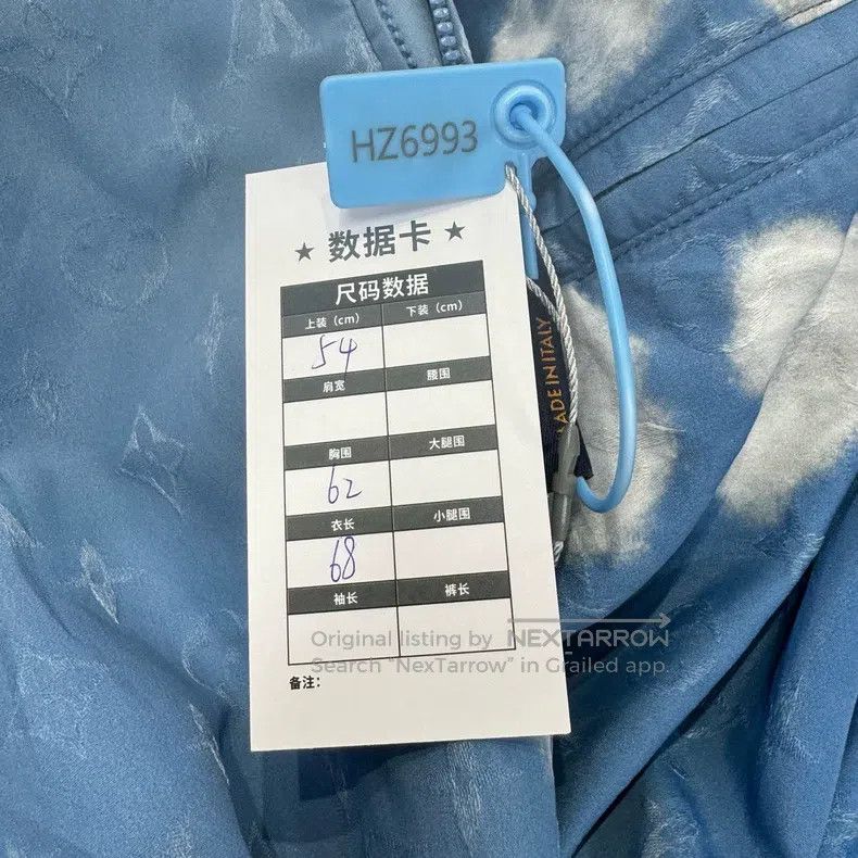 Louis Vuitton Louis Vuitton Blue sky and white clouds presbyopia LOGO as Size US L / EU 52-54 / 3 - 6 Thumbnail