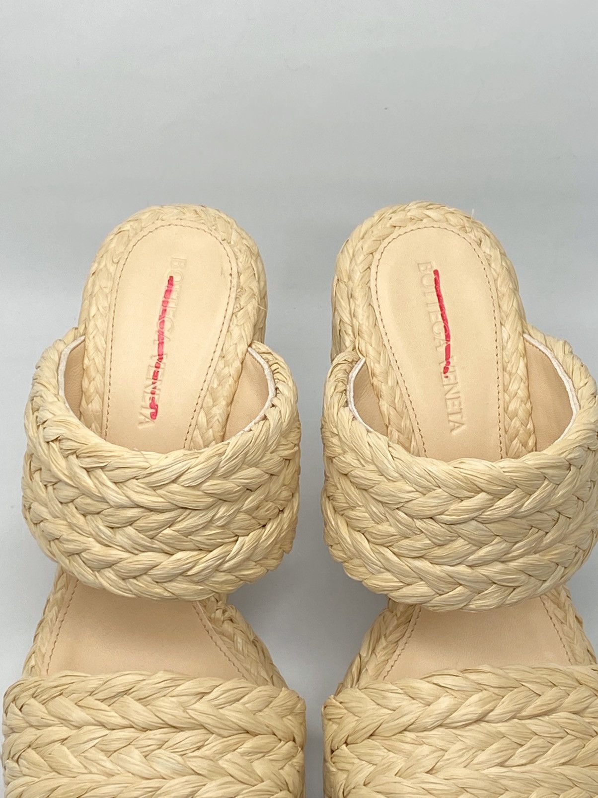 Bottega Veneta Bottega Veneta Trinity Weave Raffia Platform Sandals size 38 Size US 8 / IT 38 - 10 Thumbnail