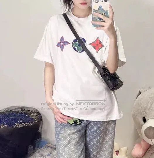 Louis Vuitton Louis Vuitton White Three-Flower T-shirt. Size US XL / EU 56 / 4 - 4 Thumbnail