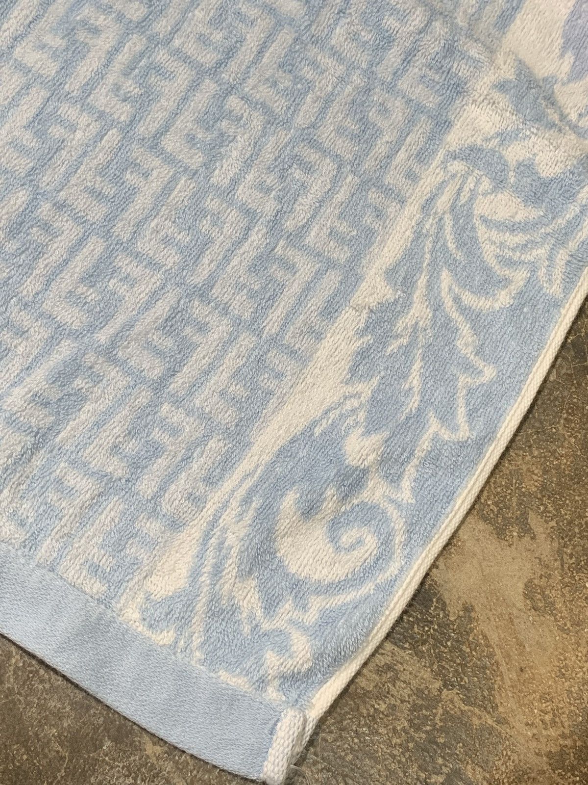 Fendi Fendi monogram big towel Size ONE SIZE - 3 Thumbnail