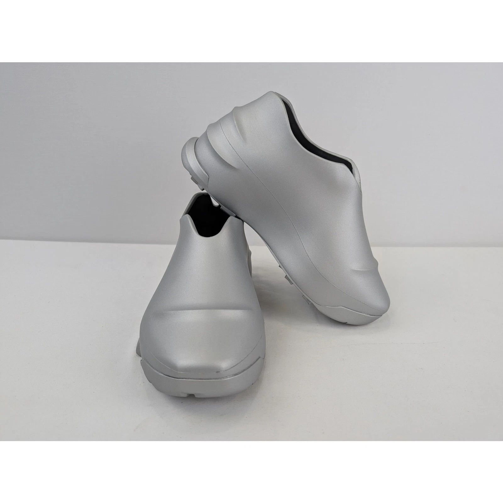 Givenchy o1rshd1 Show Low Shoe Boots in Silvery Size US 9 / EU 42 - 12 Thumbnail
