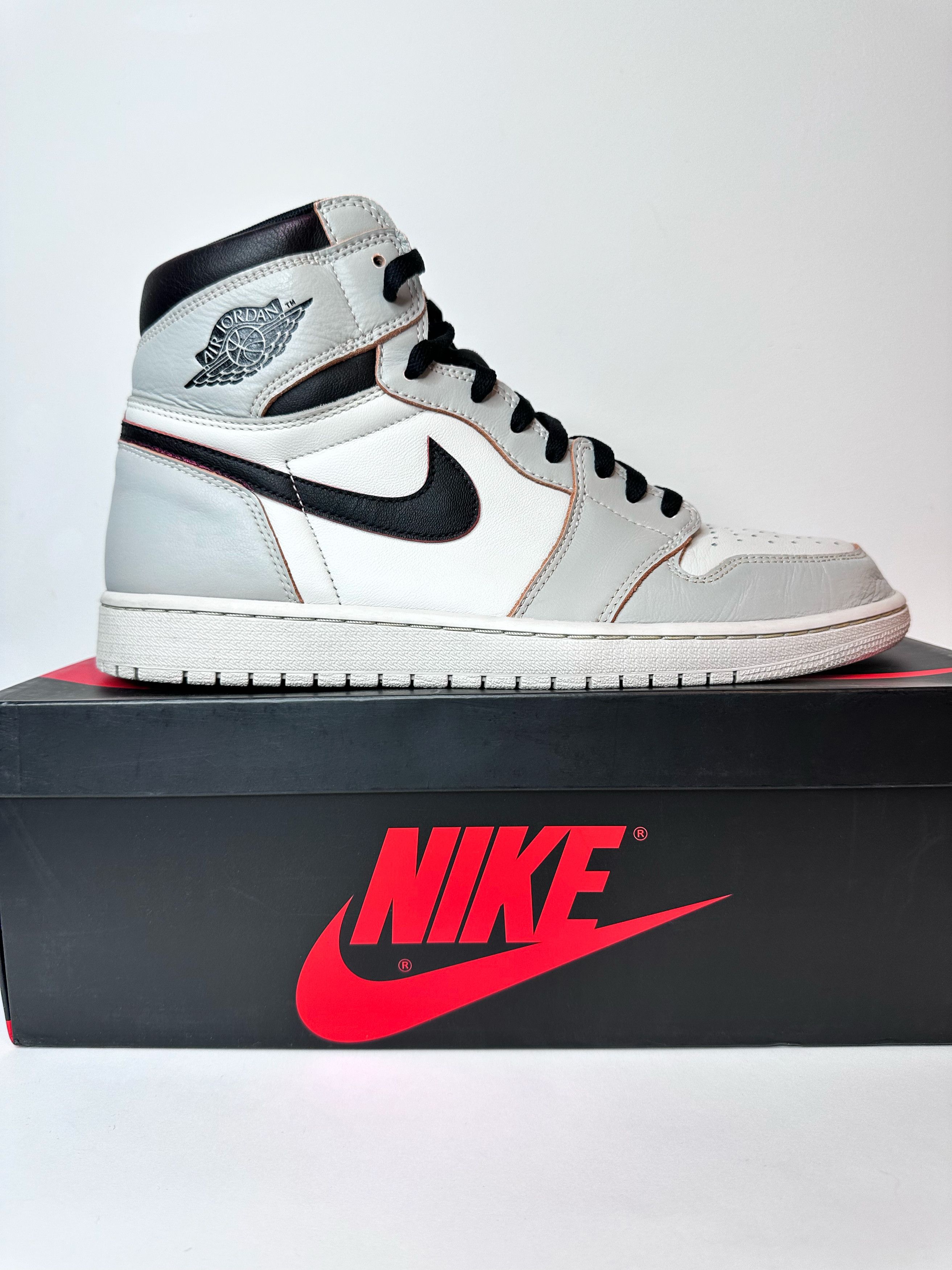 Jordan Brand Nike Air Jordan 1 Retro High OG Defiant SB NYC to Paris US13 Size US 13 / EU 46 - 3 Thumbnail