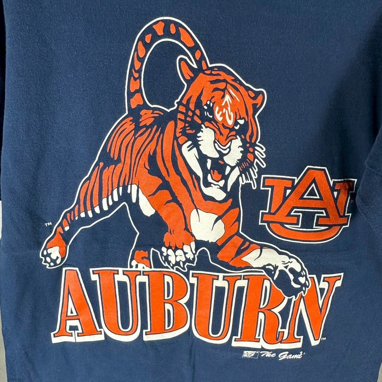 Vintage ​​​​​Vintage 90s Auburn Tigers NCAA Graphic​ T-shirt Size US L / EU 52-54 / 3 - 2 Thumbnail