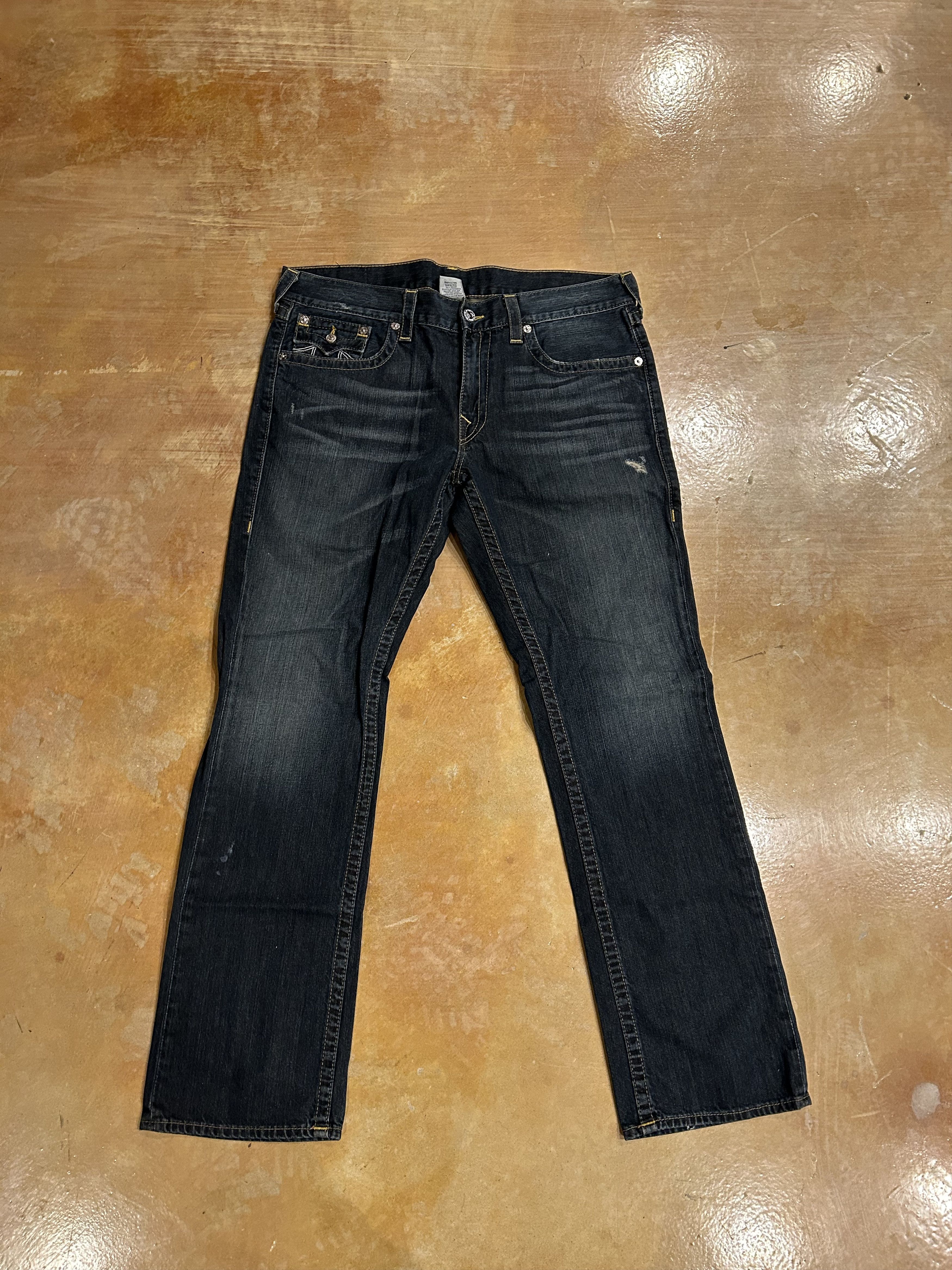 image of 2000S Mens True Religion Blue Jeans in Dark Blue (Size 36)